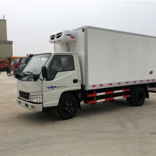 冷藏車 現(xiàn)代冷鏈物流的守護者